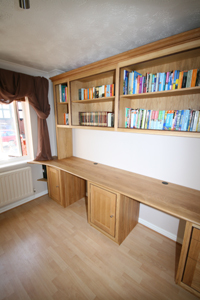 Office/Study. American Oak, American Black Walnut beading. Bookshelves, Curved Desk, Filing Cabinet. Enlargement 9 (0.5 mb)